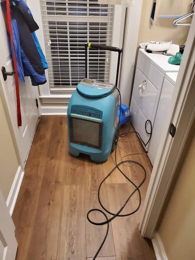 Commercial dehumidifier deployed for Crawl Space Restoration in Lampasas